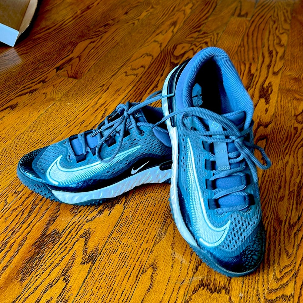 Nike baseball turf cleats size 7.5